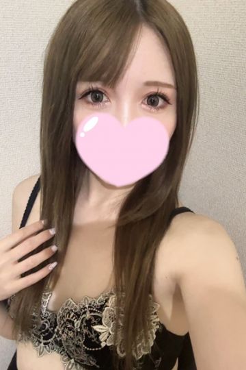 つきな