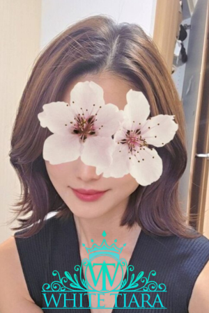 WHITE TIARA(ホワイトティアラ)